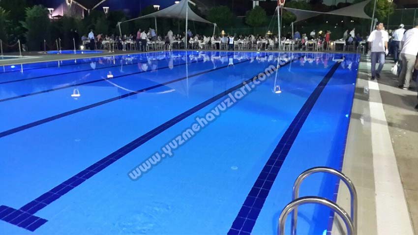 Ahi Evran Üniversitesi Yüzme Havuzu